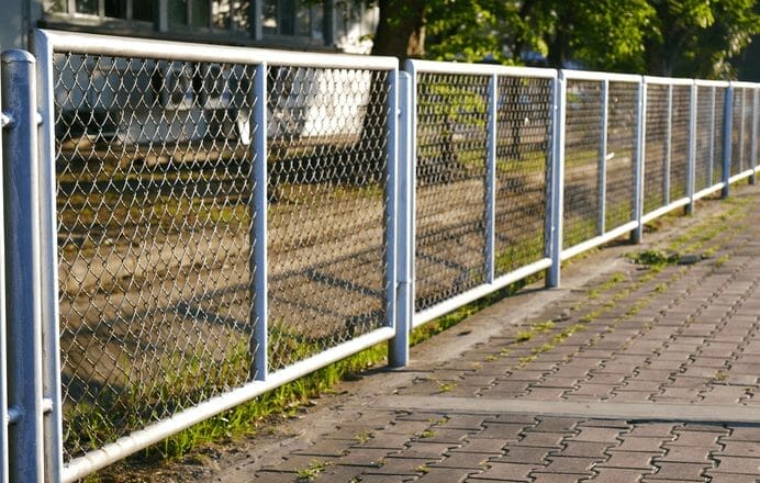 Benefits of a Stainless Steel Chain Link Fence