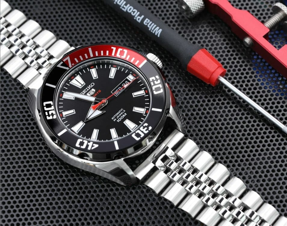 Care and Maintenance of Stainless Steel Mesh Watch Bands