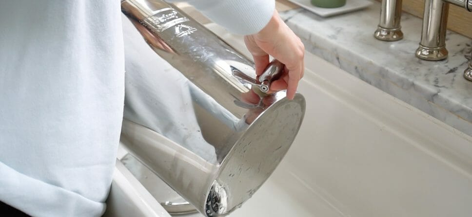 Cleaning the Exterior of Your Berkey Stainless Steel Filter