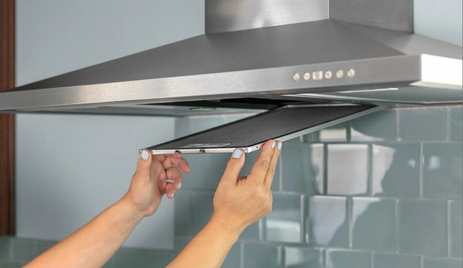 Cleaning the Stainless Steel Surface