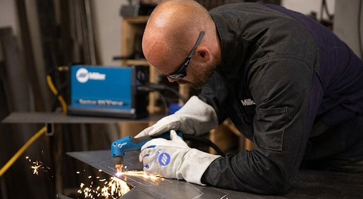 Considerations Before Cutting Stainless Steel with a Plasma Cutter