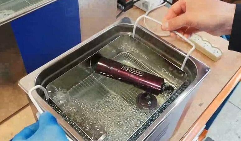 How to Use Ultrasonic Cleaning Solution for Stainless Steel