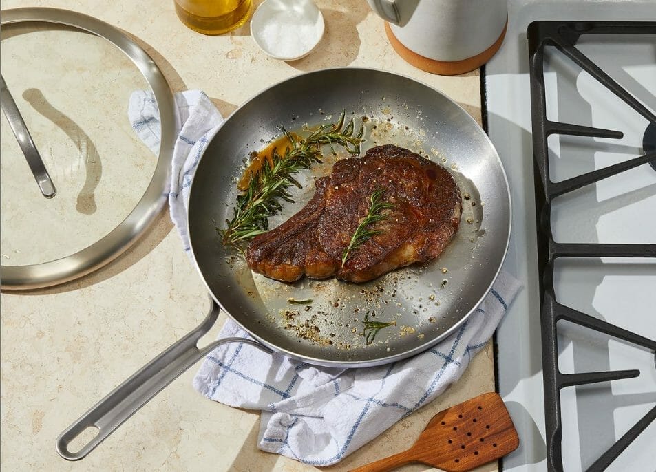 Preparing Your Stainless Steel Pan