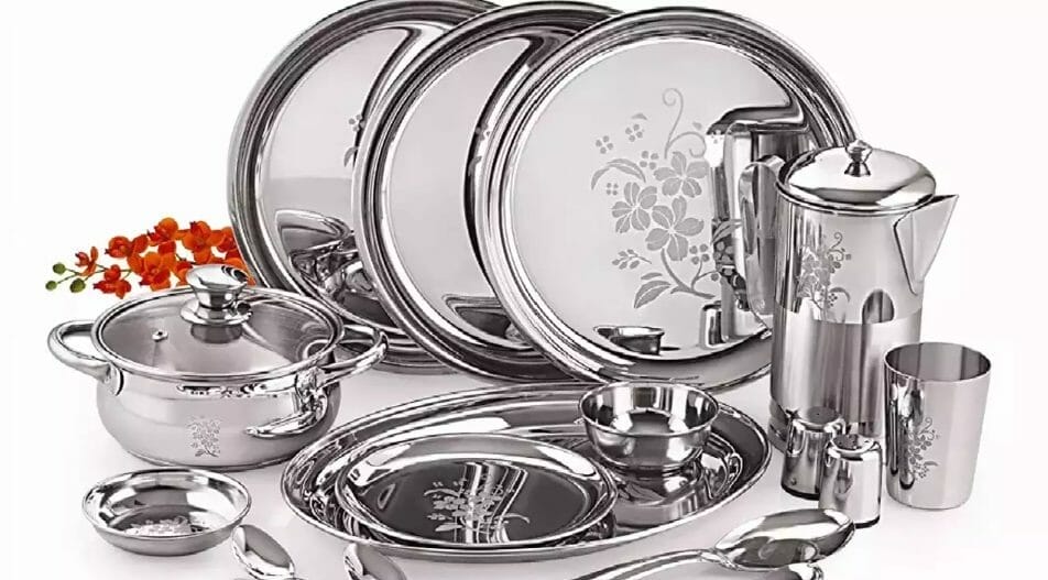 Stainless Steel Plates and Bowls for Everyday Use
