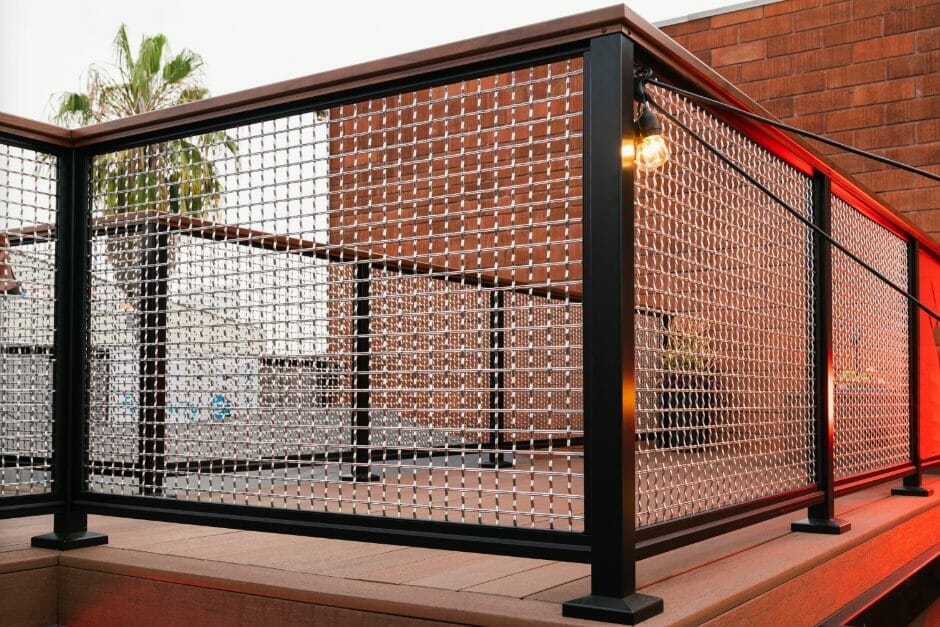 The Benefits of a Stainless Steel Mesh Railing