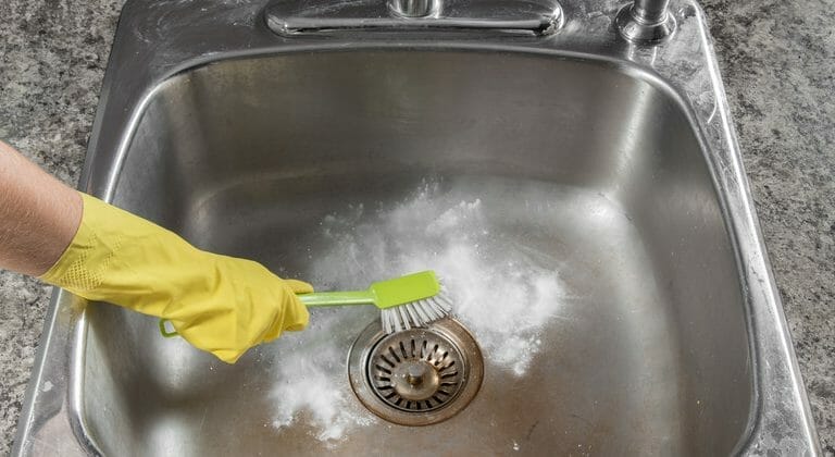 Cleaning Mistakes to Avoid with Stainless Steel Sinks