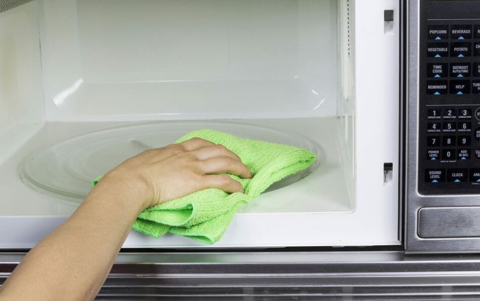 Cleaning and Maintaining Stainless Steel for Safe Microwave Use