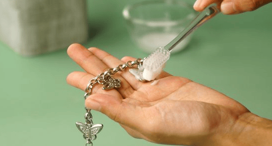 Dealing with Stubborn Stains on Stainless Steel Chain Necklaces