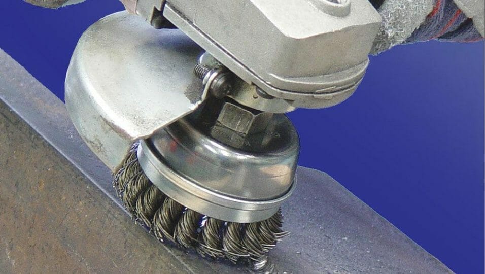 Efficient Stainless Steel Welding Brush - Clean and Polished