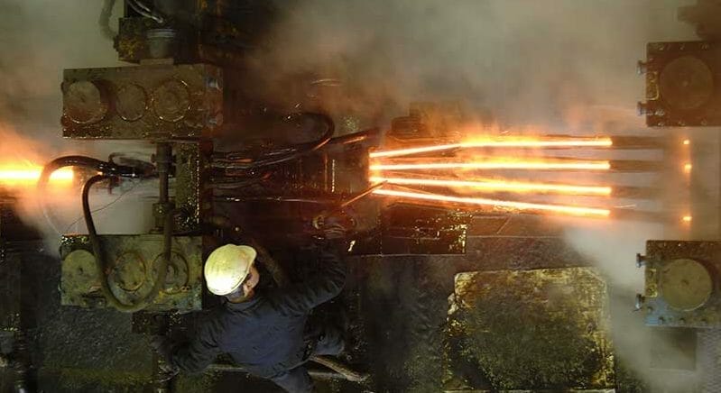 Environmental Impact of Stainless Steel Melting