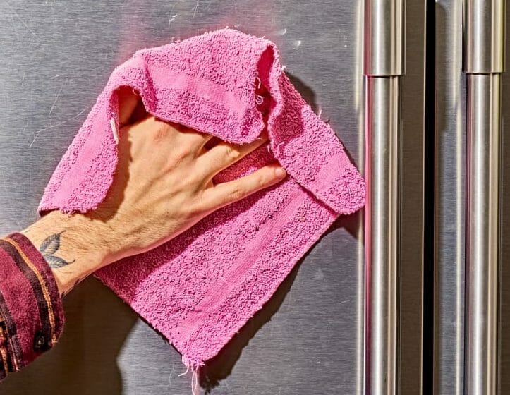 How to Clean Stainless Steel Surfaces Effectively