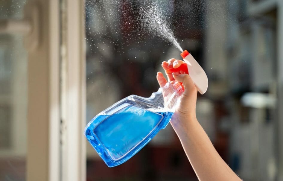 Stainless Steel Glass Cleaner for a Spotless Finish