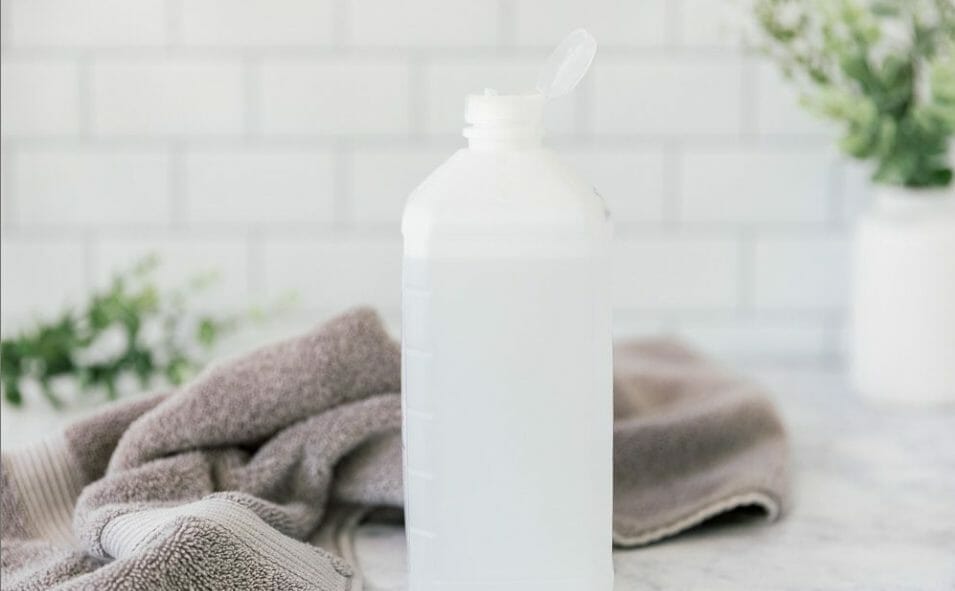 Steps to Clean Stainless Steel with Isopropyl Alcohol