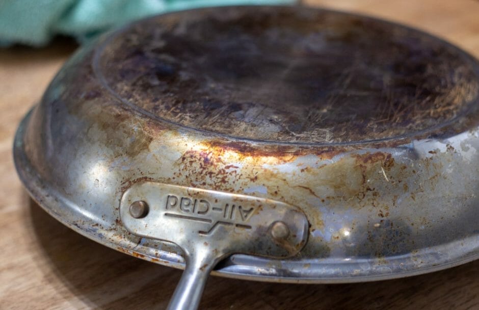 Tips for Cleaning Stubborn Stains on Stainless Steel