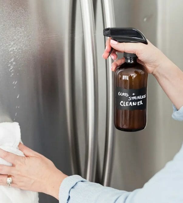 Using the Stainless Steel Glass Cleaner