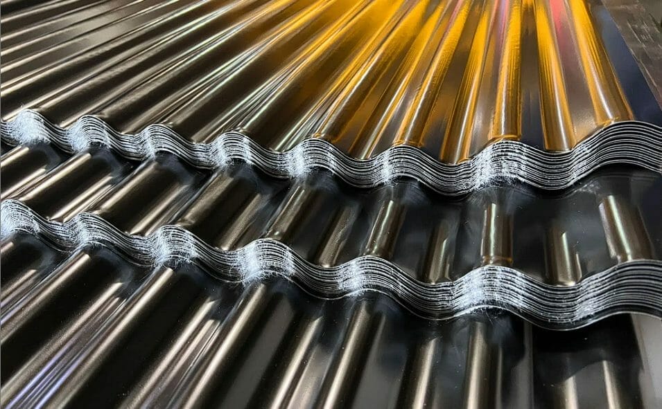 Benefits of Using Epoxy Sheets with Steel Sheeting