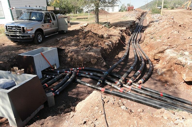 Comparing 1 1 2 Schedule 40 Stainless Steel Pipe and Stainless Steel Double Containment Pipe