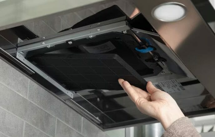 Maintaining a Grease-Free Stainless Steel Hood