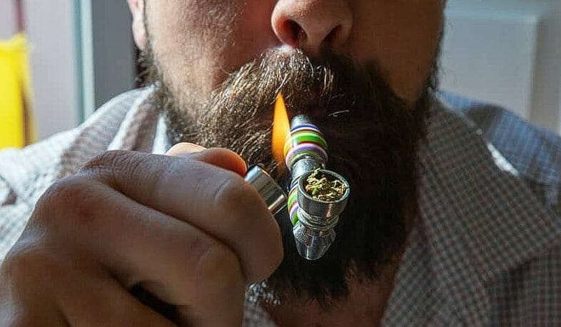 The Advantages of Smoking with Stainless Steel Weed Pipes