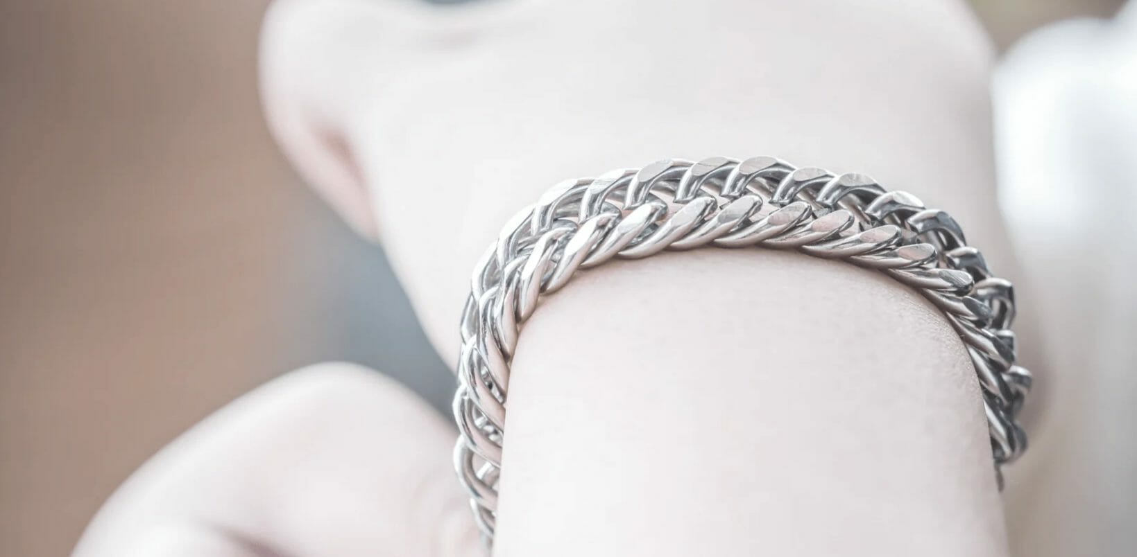 The Benefits of Stainless Steel Jewelry