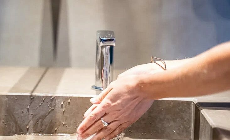 Can You Shower With Stainless Steel Chain