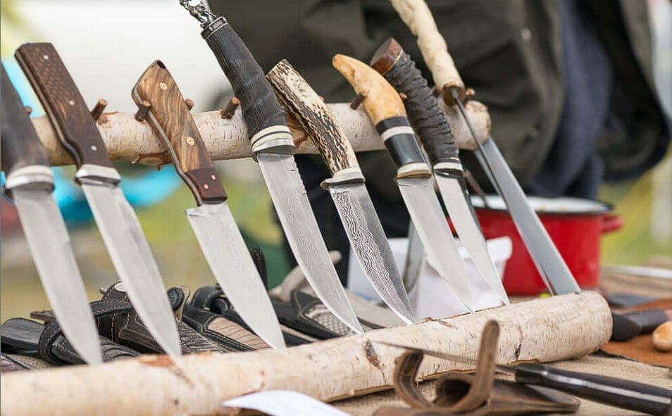 Carbon Steel Knife vs. Stainless Steel Knife