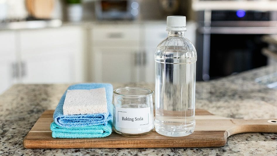 Recipe 1 Vinegar and Water Solution