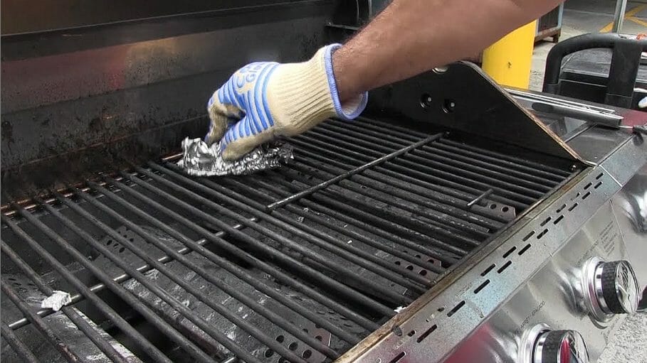 Tips for Choosing the Right Grill Cleaner